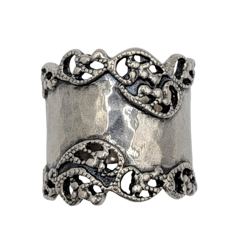 Signed Israel Sterling Silver Scroll Statement Ring Size 6.75 from auction in Ravenna, Ohio