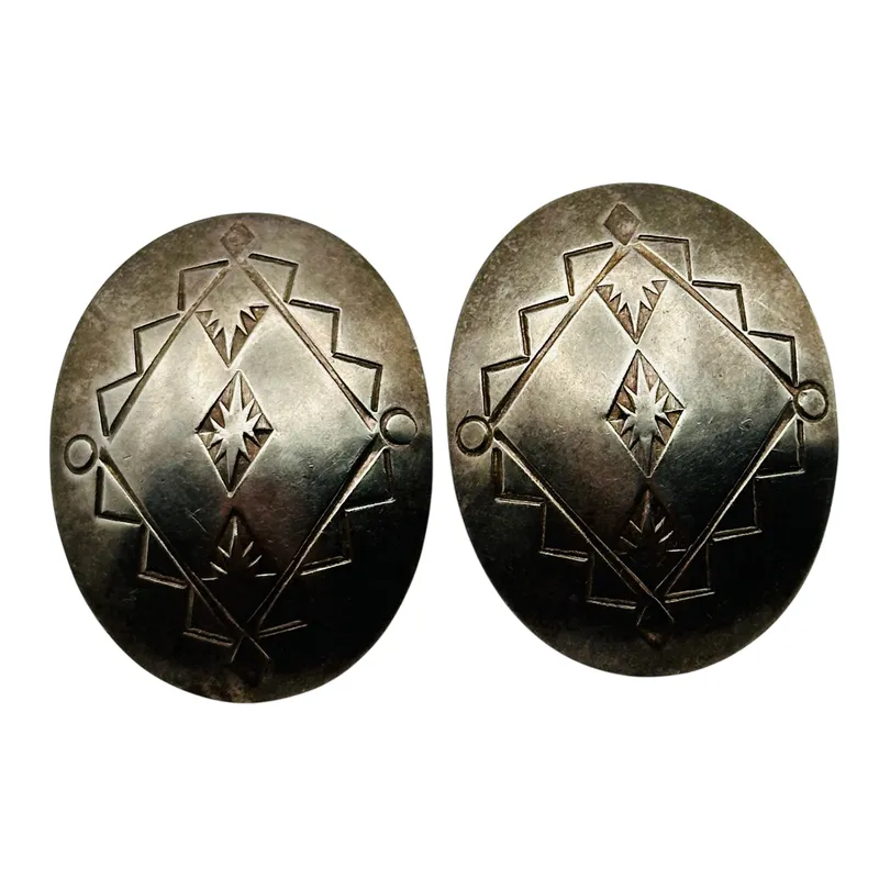 Signed Native Sterling Stamped Oval Earrings from auction in Ravenna, Ohio