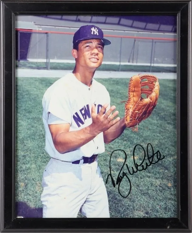 NYY ROY WHITE AUTOGRAPHED FRAMED PHOTO from auction in Tallahassee, Florida