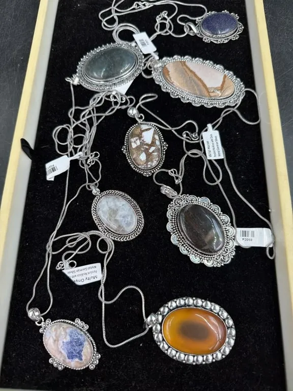 Gemstone Jewelry from auction in Orange Cit y, Florida