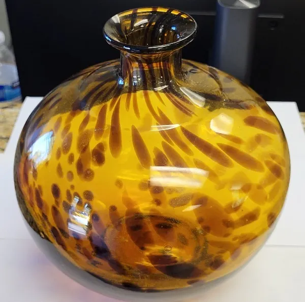 hand blown tortoise shell vase polished pontil! vg from auction in wilmington , North Carolina