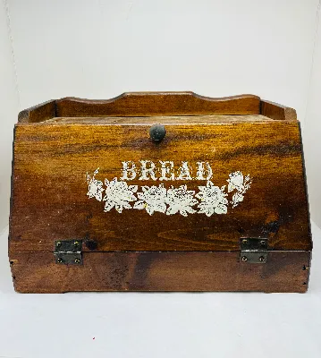 8.13.26 BARBIES, COLLECTIBLES, HON, BREAD BOX, VINTAGE