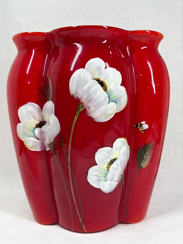 FENTON STACY WILLIAMS 1/40 TRILOBED RED VASE from auction in BETHESDA, Ohio