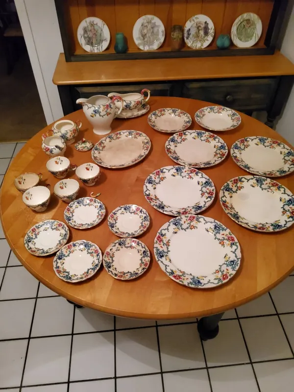 Royal Cauldon Victorian Floral Dinnerware Set from auction in Covington, Louisiana