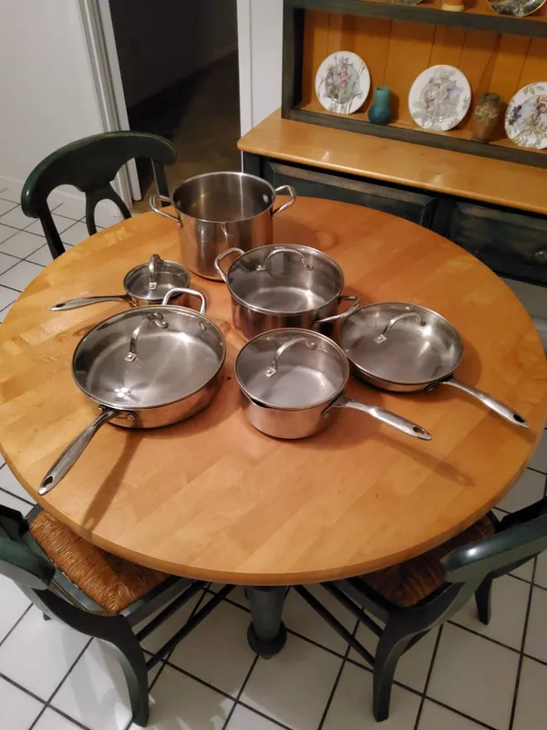 Wolfgang Puck Café Collection Stainless Steel Cookware Set from auction in Covington, Louisiana