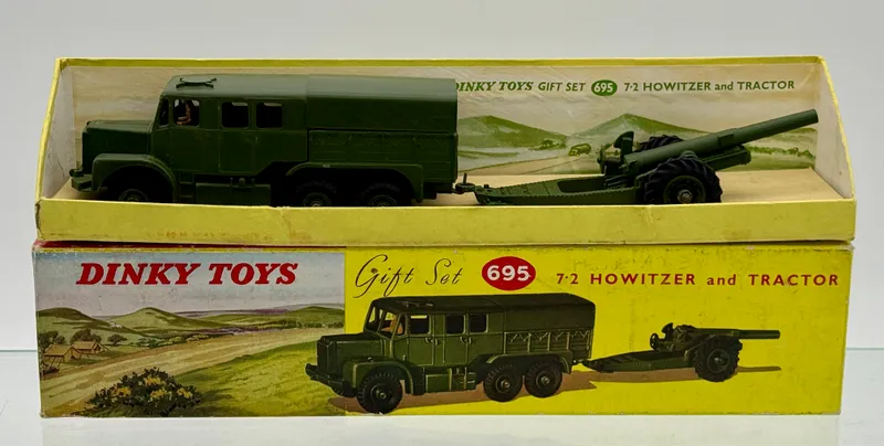 Dinky Toys Gift Set 695 7.2 Howitzer and Tractor from auction in Shelton, Connecticut