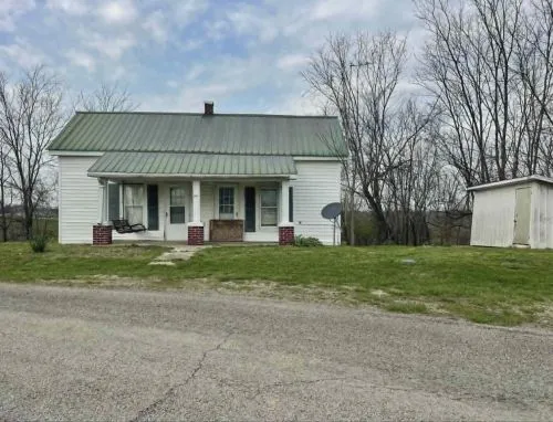 1070 New Liberty Road, Lawrenceburg KY 40342 from auction in Shelbyville, Kentucky