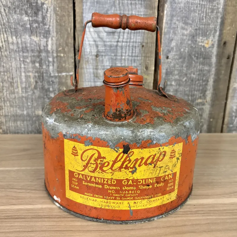 Belknap Galvanized One Gallon Gasoline Can with Lithographed Label from auction in Shelbyville, Kentucky
