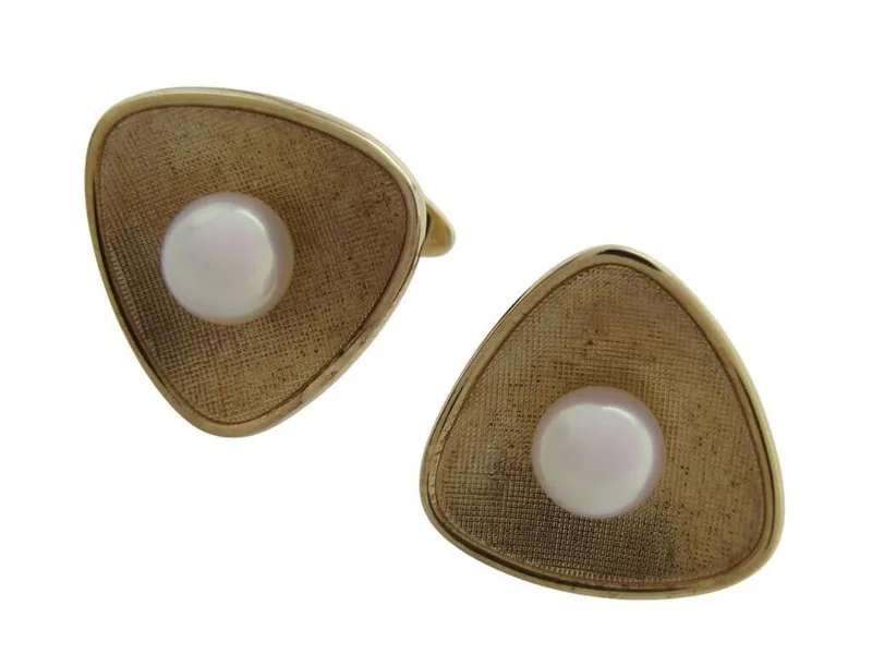 14K Yellow Gold Pearl Cuff Links from auction in Carmel, Indiana