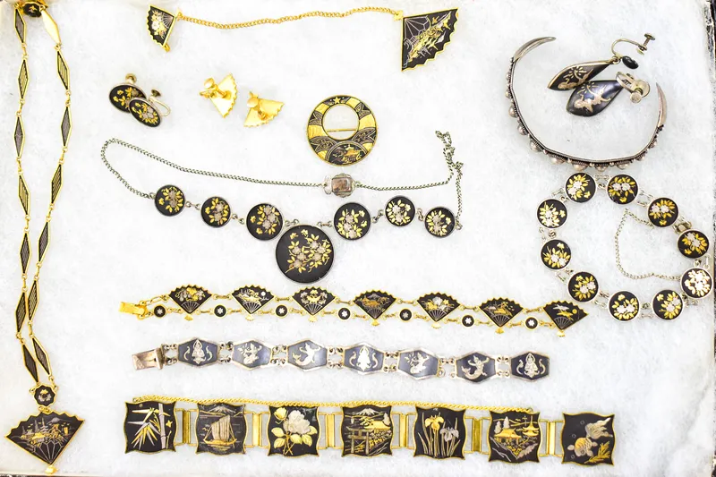 JAPANESE DAMASCENE JEWELRY ASSORTMENT from auction in Aurora, Oregon