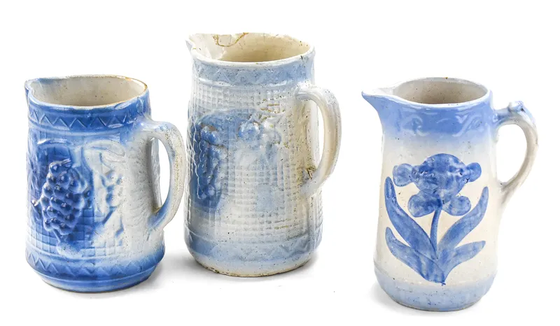 TRIO OF AMERICAN BLUE-AND-WHITE STONEWARE PITCHERS from auction in Aurora, Oregon