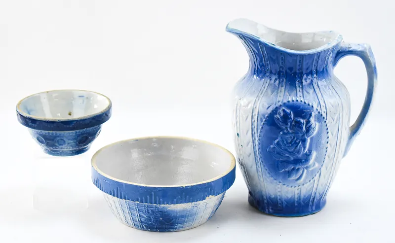 A.E. HULL POTTERY STYLE BLUE-AND-WHITE SALT-GLAZED STONEWARE from auction in Aurora, Oregon