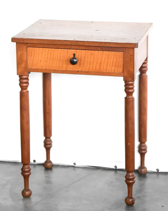 AMERICAN SHERATON STYLE TIGER MAPLE SINGLE-DRAWER STAND from auction in Aurora, Oregon