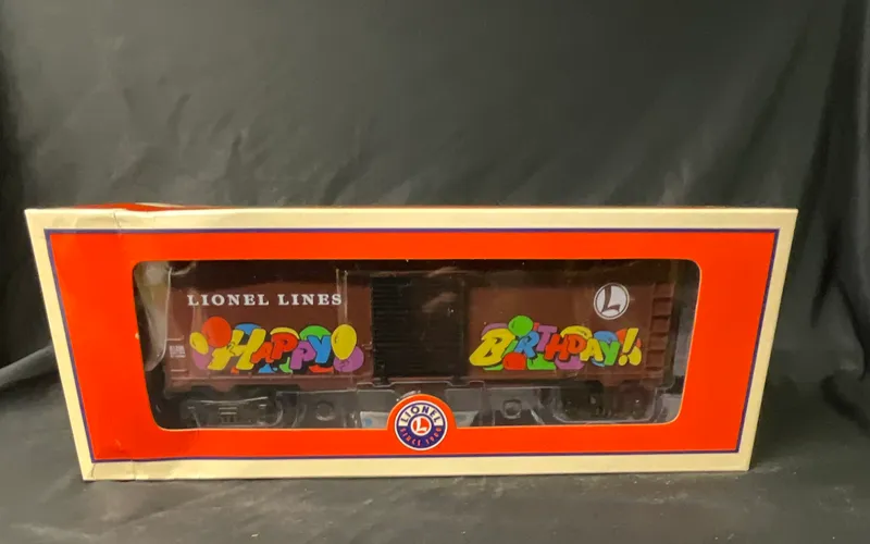 Lionel O Gauge Happy Birthday Personalized Message Boxcar 6-81256 from auction in Campbell, New York