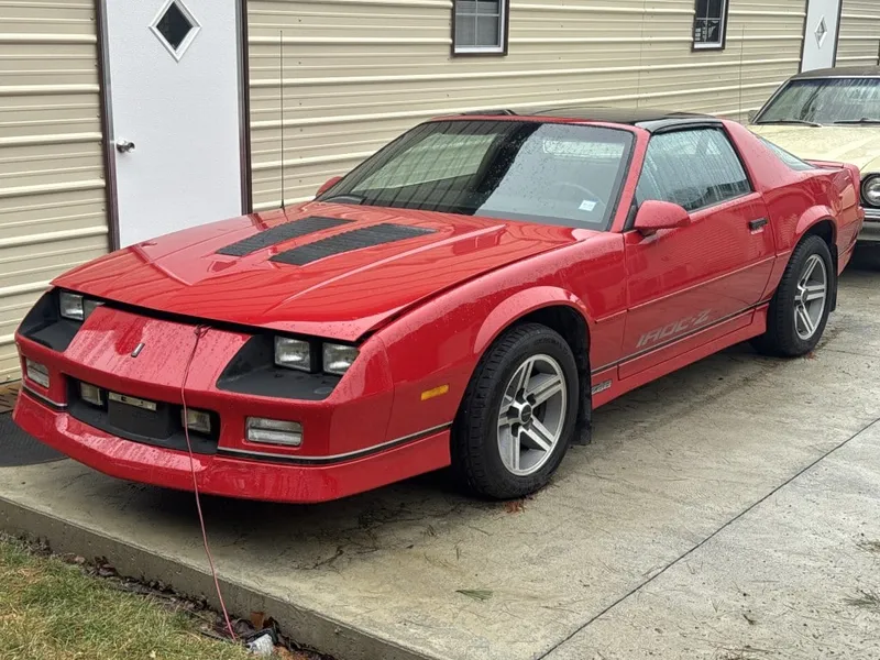 1986 Chevrolet Camaro IROC-Z Z28, 48190 miles from auction in Allentown, Pennsylvania