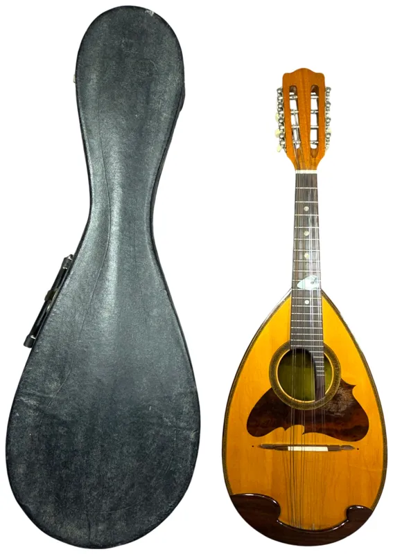 1970 Suzuki Violin Co. No. 230 Bowl-back Mandolin with Case from auction in Lancaster, Ohio