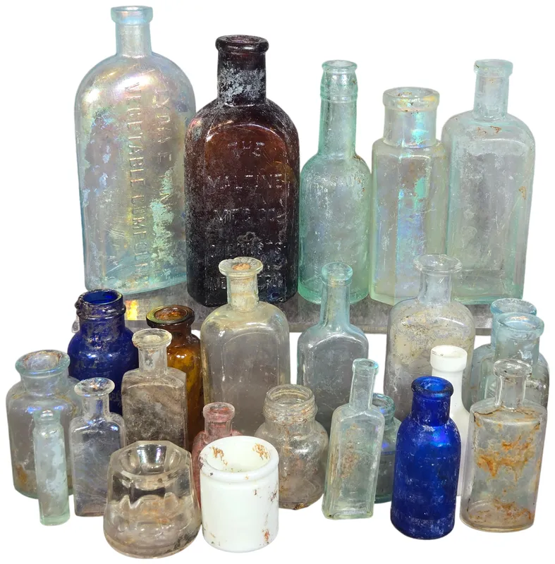 CONTENTS LOT: Antique Glass Apothecary and Food Bottles including Bromo-Seltzer and Lydia Pinkham from auction in Lancaster, Ohio