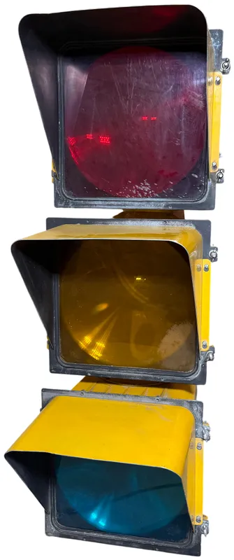 3M and Marbelite Yellow Metal Three Section Traffic Signal from auction in Lancaster, Ohio