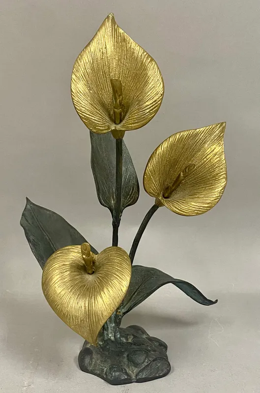 Two-Tone Calla Lily Sculpture from auction in Okemos, Michigan